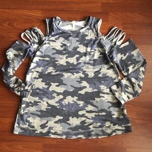 Mts Camo Cutout Sleeve Shirt NEW 3/$18